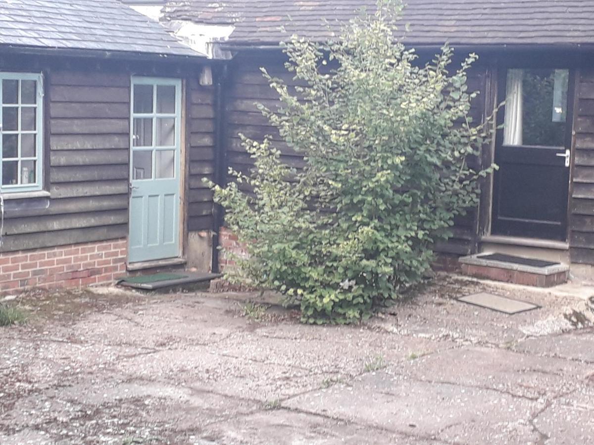 Moaps Farm B&B Support Small Business, Welcome, Check In From 5 Pm Danehill Exterior foto